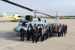entrega a la armada los primeros helicopteros ab212